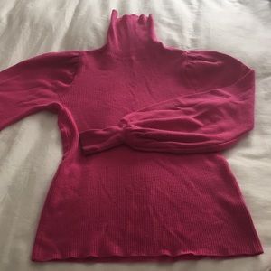 Balloon sleeved turtleneck sweater